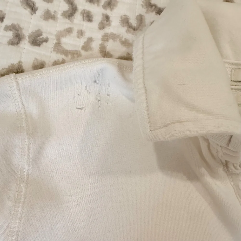 Abercrombie & Fitch Distressed 1/4 Zip Muscle Sweatshirt; White/Grey; Women's L - Picture 11 of 14